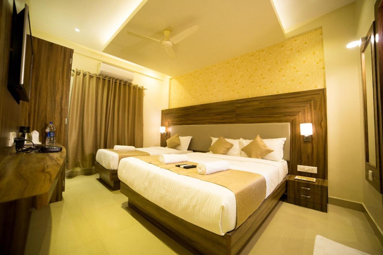 Hotel Plaza Heights Bengalúr Exteriér fotografie
